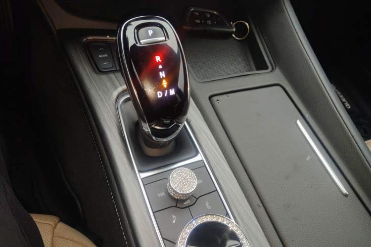 Used Cadillac CT5 2023 28T Prestige Model Gear Lever