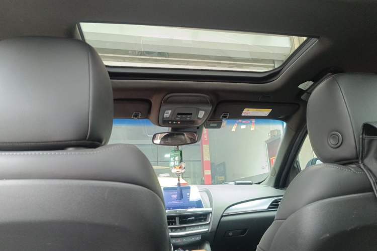 Used Cadillac CT5 2023 28T Luxury Edition (Standard Version) Headliner