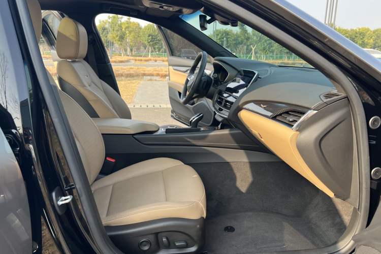 Used Cadillac CT5 2023 28T Prestige Model Interior 8