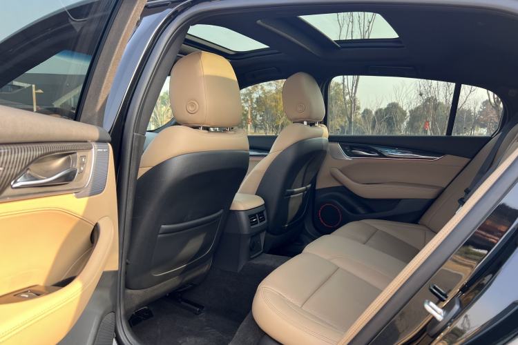 Used Cadillac CT5 2023 28T Prestige Model Interior 9