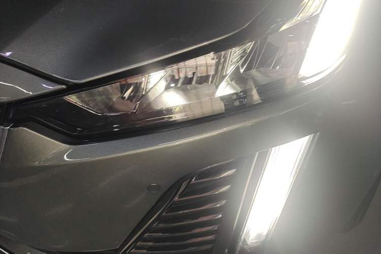 Used Cadillac CT5 2023 28T Prestige Model Left Front Headlight
