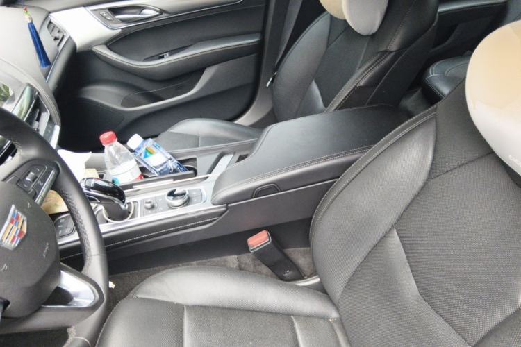 Used Cadillac CT5 2023 28T Luxury Edition (Standard Version) Left Front Seat