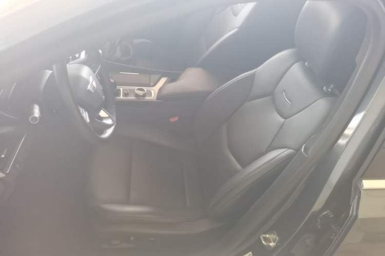 Used Cadillac CT5 2023 28T Fashion Edition Left Front Seat