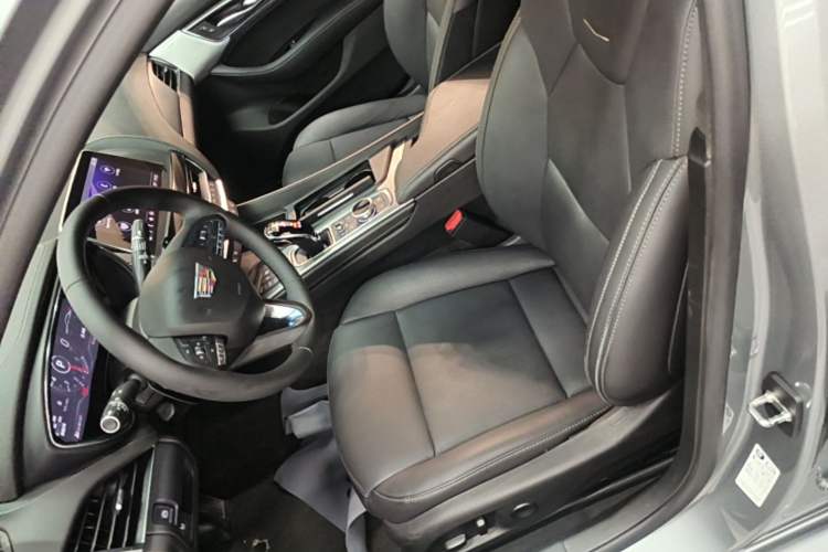 Used Cadillac CT5 2023 28T Luxury Edition (Standard Version) Left Front Seat