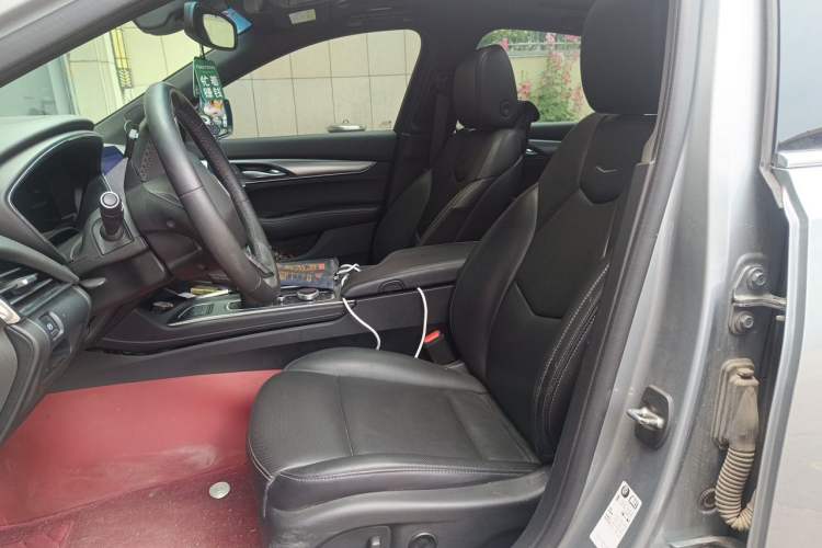 Used Cadillac CT5 2023 28T Luxury Edition (Standard Version) Left Front Seat