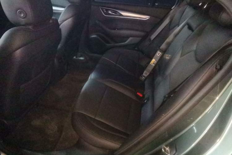 Used Cadillac CT5 2023 28T Luxury Edition (Standard Version) Left Rear Seat