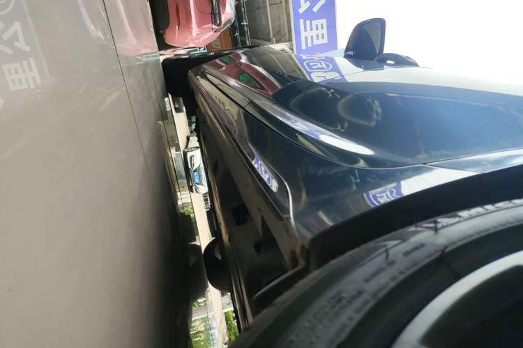 Used Cadillac CT5 2023 28T Prestige Model Left Side Sill
