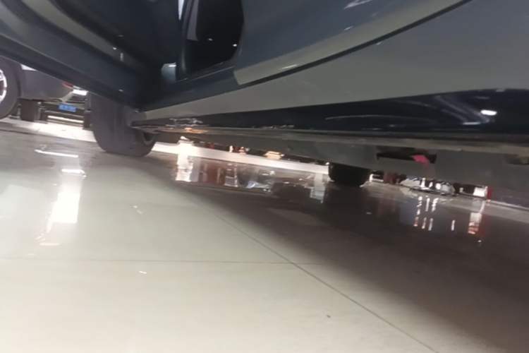Used Cadillac CT5 2023 28T Prestige Model Left Side Sill