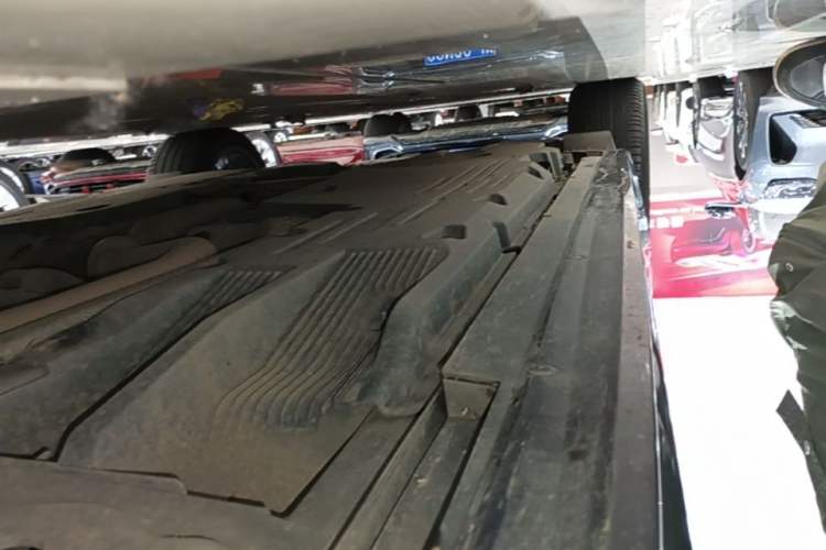 Used Cadillac CT5 2023 28T Prestige Model Right Side Sill