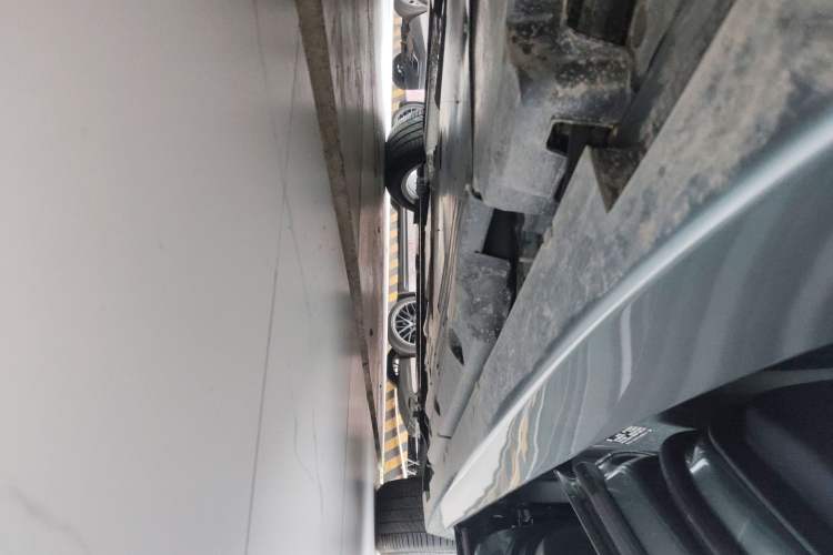 Used Cadillac CT5 2023 28T Luxury Edition (Standard Version) Right Side Sill