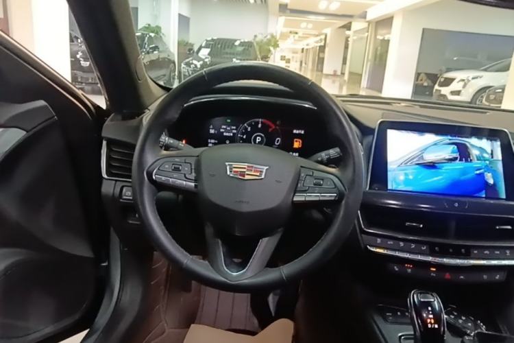Used Cadillac CT5 2023 28T Luxury Edition (Standard Version) Steering Wheel