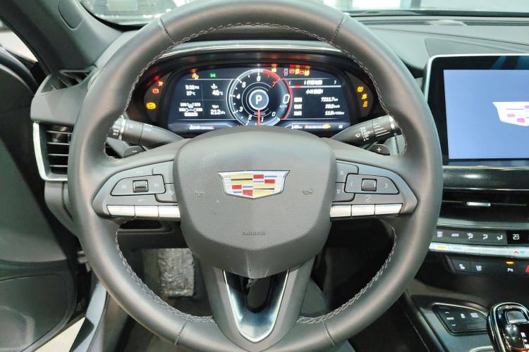 Used Cadillac CT5 2023 28T Luxury Edition (Standard Version) Steering Wheel