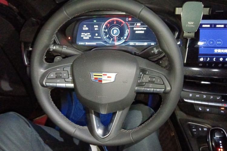 Used Cadillac CT5 2023 28T Luxury Edition (Standard Version) Steering Wheel
