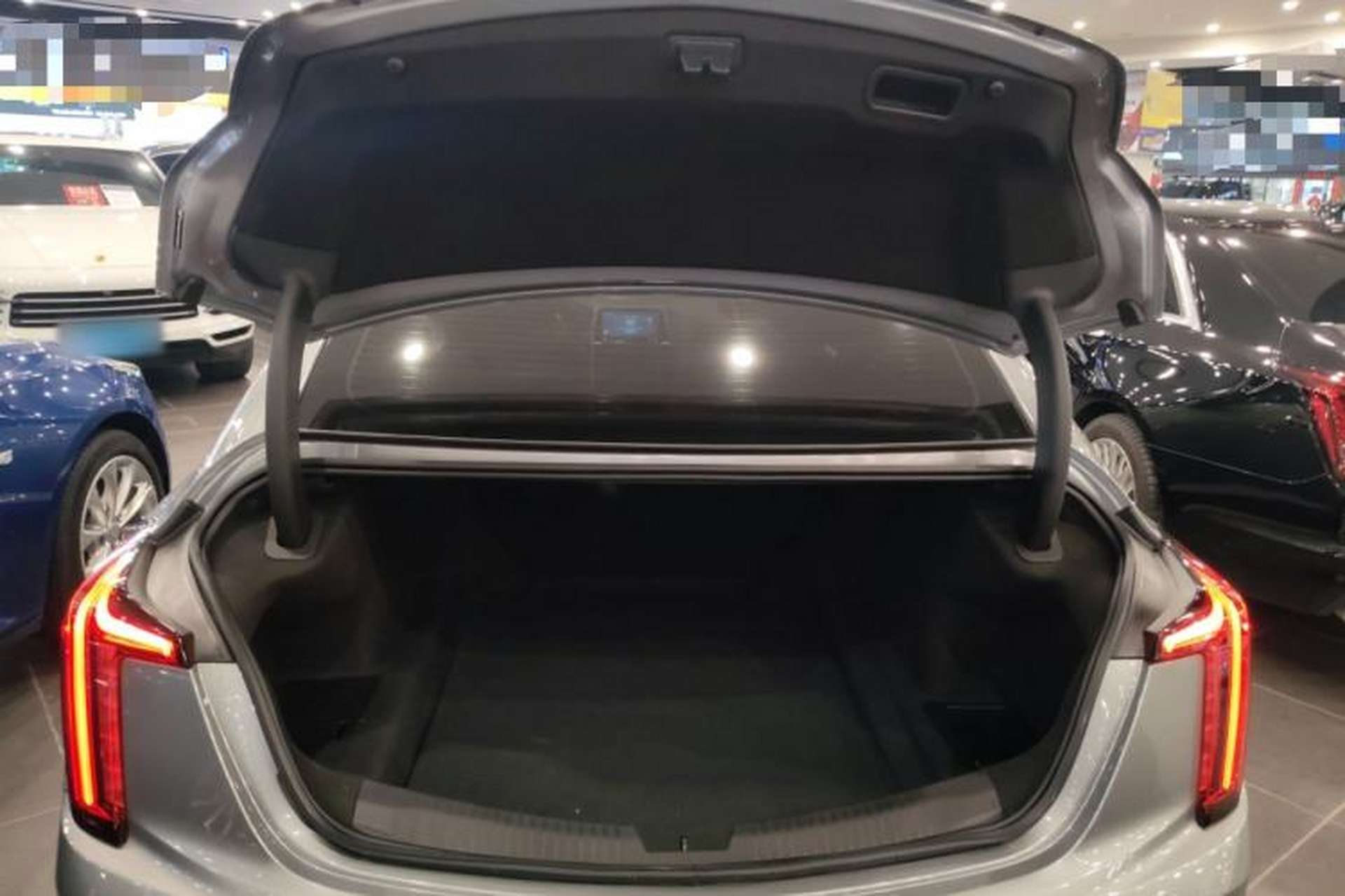 Used Cadillac CT5 2023 28T Luxury Edition (Standard Version) Trunk
