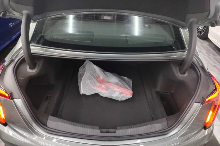 Used Cadillac CT5 2023 28T Luxury Edition (Standard Version) Trunk