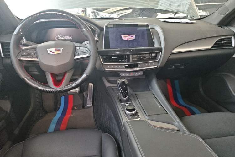 Used Cadillac CT5 2023 28T Prestige Model Center Console