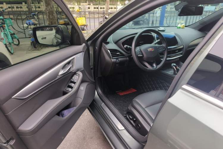Used Cadillac CT5 2023 28T Luxury Edition (Standard Version) Driver Seat