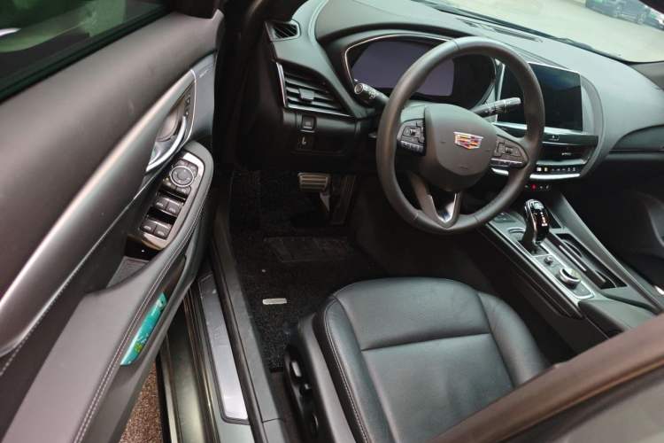 Used Cadillac CT5 2023 28T Prestige Model Driver Seat
