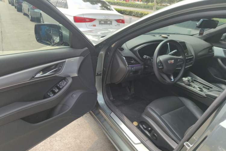 Used Cadillac CT5 2023 28T Luxury Edition (Standard Version) Driver Seat