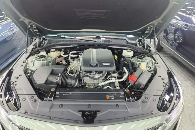 Used Cadillac CT5 2023 28T Luxury Edition (Standard Version) Engine Bay