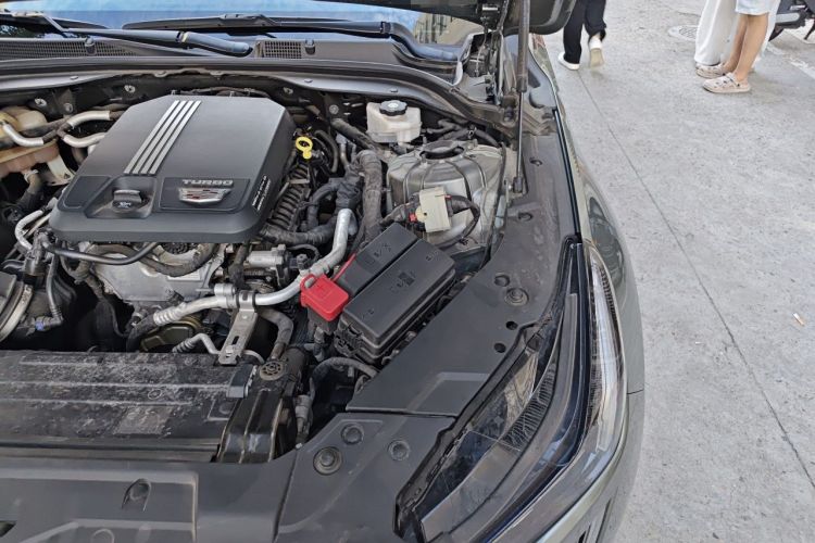 Used Cadillac CT5 2023 28T Luxury Edition (Standard Version) Engine Bay Left