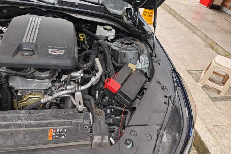 Used Cadillac CT5 2023 28T Luxury Edition (Standard Version) Engine Bay Left