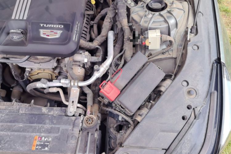Used Cadillac CT5 2023 28T Luxury Edition (Standard Version) Engine Bay Left