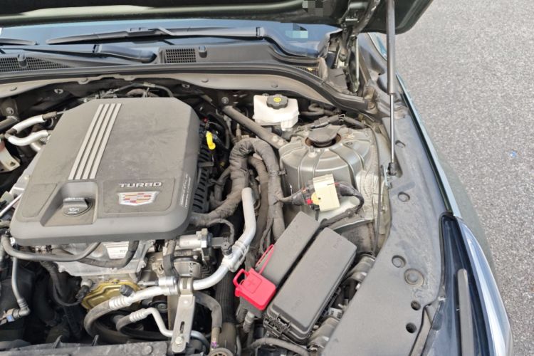 Used Cadillac CT5 2023 28T Luxury Edition (Standard Version) Engine Bay Left