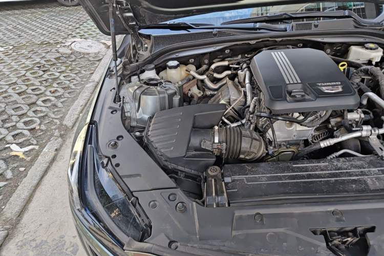 Used Cadillac CT5 2023 28T Luxury Edition (Standard Version) Engine Bay Right