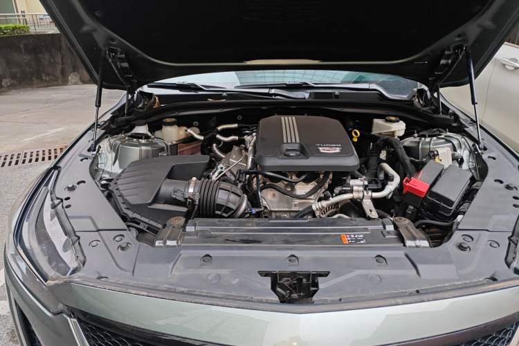 Used Cadillac CT5 2023 28T Prestige Model Engine Bay Right