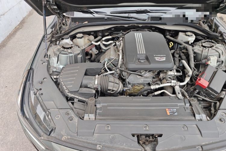 Used Cadillac CT5 2023 28T Luxury Edition (Standard Version) Engine Bay Right