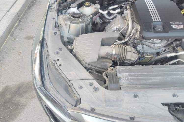Used Cadillac CT5 2023 28T Luxury Edition (Standard Version) Engine Bay Right