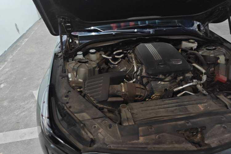 Used Cadillac CT5 2023 28T Luxury Edition (Standard Version) Engine Bay Right