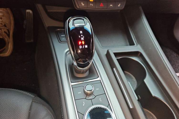 Used Cadillac CT5 2023 28T Prestige Model Gear Lever