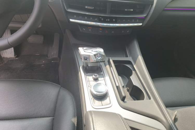 Used Cadillac CT5 2023 28T Luxury Edition (Standard Version) Gear Lever