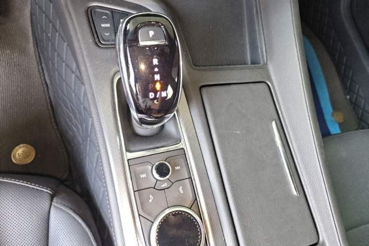 Used Cadillac CT5 2023 28T Prestige Model Gear Lever