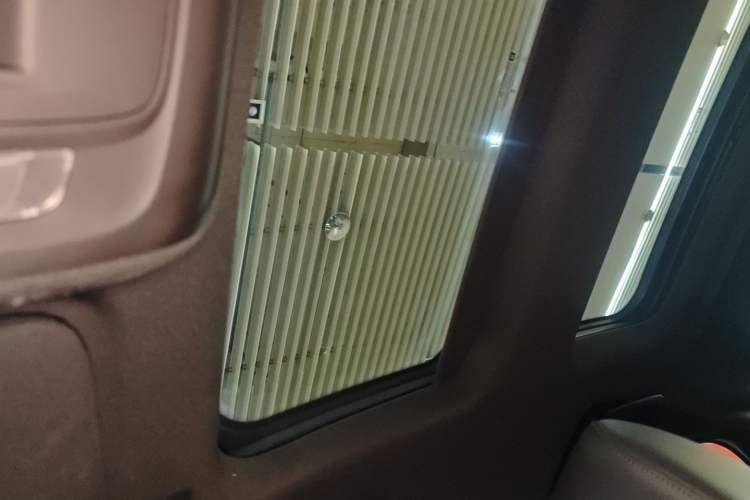 Used Cadillac CT5 2023 28T Luxury Edition (Standard Version) Headliner