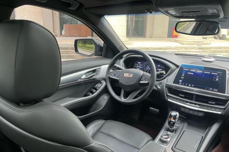 Used Cadillac CT5 2023 28T Prestige Model Interior 2