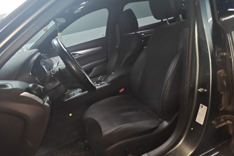 Used Cadillac CT5 2023 28T Luxury Edition (Standard Version) Left Front Seat