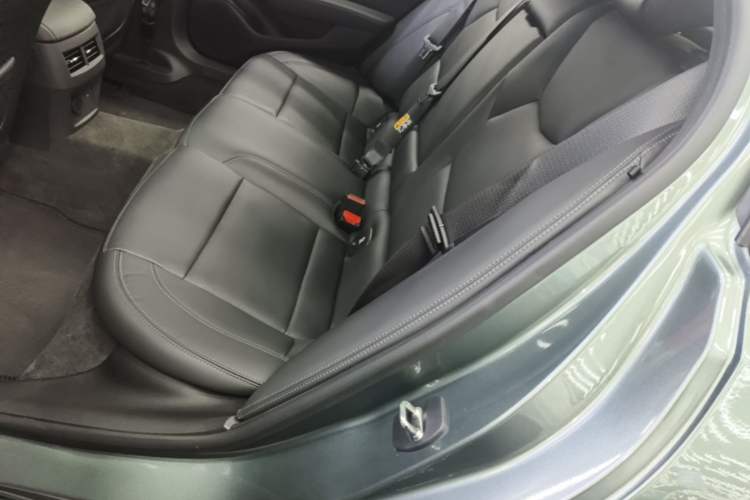 Used Cadillac CT5 2023 28T Luxury Edition (Standard Version) Left Rear Seat