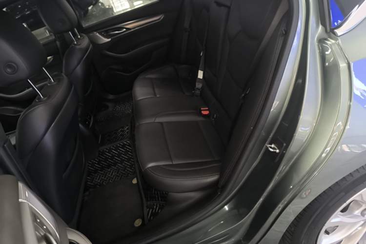 Used Cadillac CT5 2023 28T Luxury Edition (Standard Version) Left Rear Seat