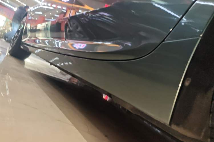 Used Cadillac CT5 2023 28T Luxury Edition (Standard Version) Left Side Sill