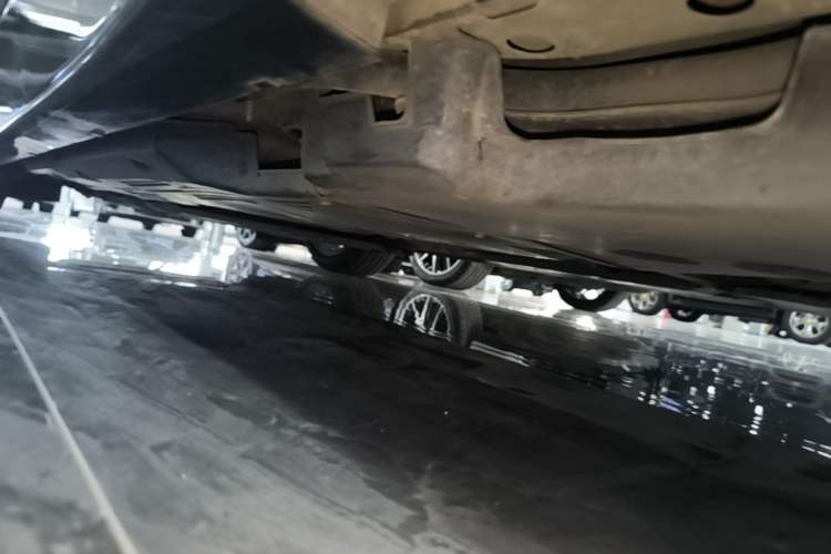Used Cadillac CT5 2023 28T Luxury Edition (Standard Version) Left Side Sill