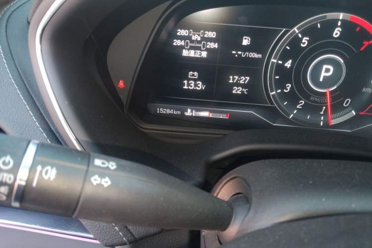 Used Cadillac CT5 2023 28T Luxury Edition (Standard Version) Odometer Close Up