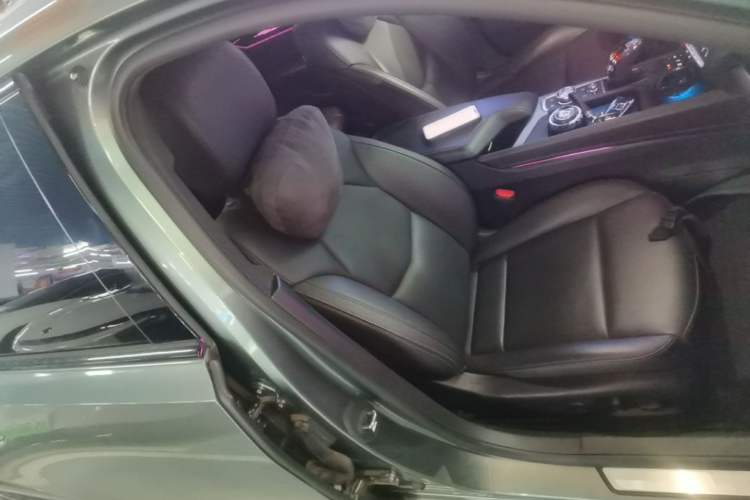 Used Cadillac CT5 2023 28T Prestige Model Right Front Seat