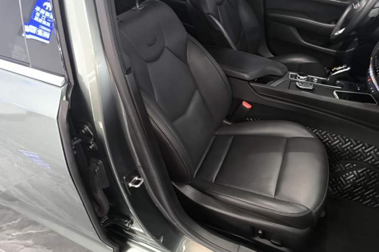 Used Cadillac CT5 2023 28T Luxury Edition (Standard Version) Right Front Seat