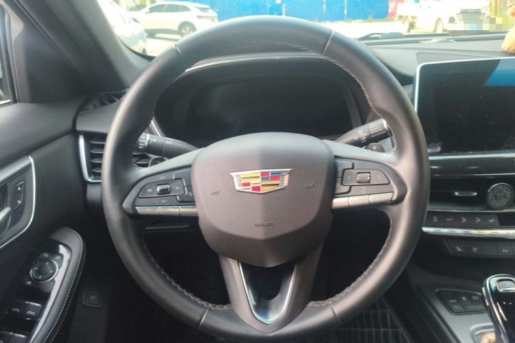 Used Cadillac CT5 2023 28T Luxury Edition (Standard Version) Steering Wheel