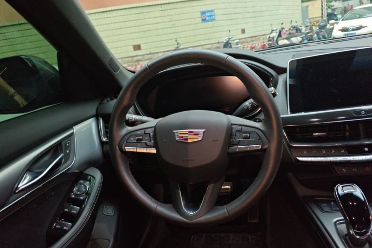Used Cadillac CT5 2023 28T Prestige Model Steering Wheel