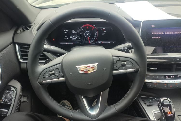 Used Cadillac CT5 2023 28T Luxury Edition (Standard Version) Steering Wheel