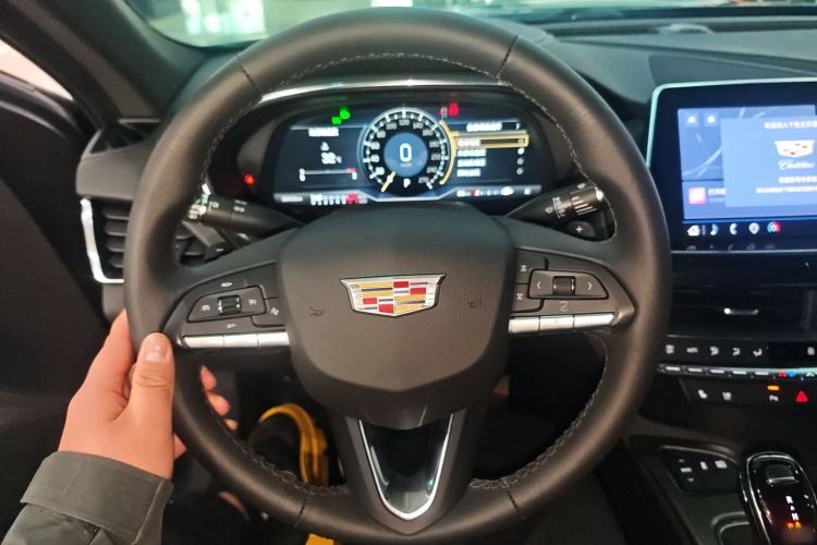 Used Cadillac CT5 2023 28T Luxury Edition (Standard Version) Steering Wheel